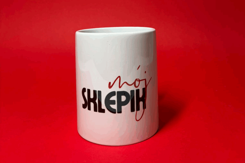 Kubek z własnym logo lub mniejszą grafiką