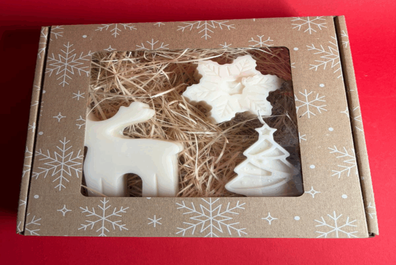 pudełko prezentowe ze świecami